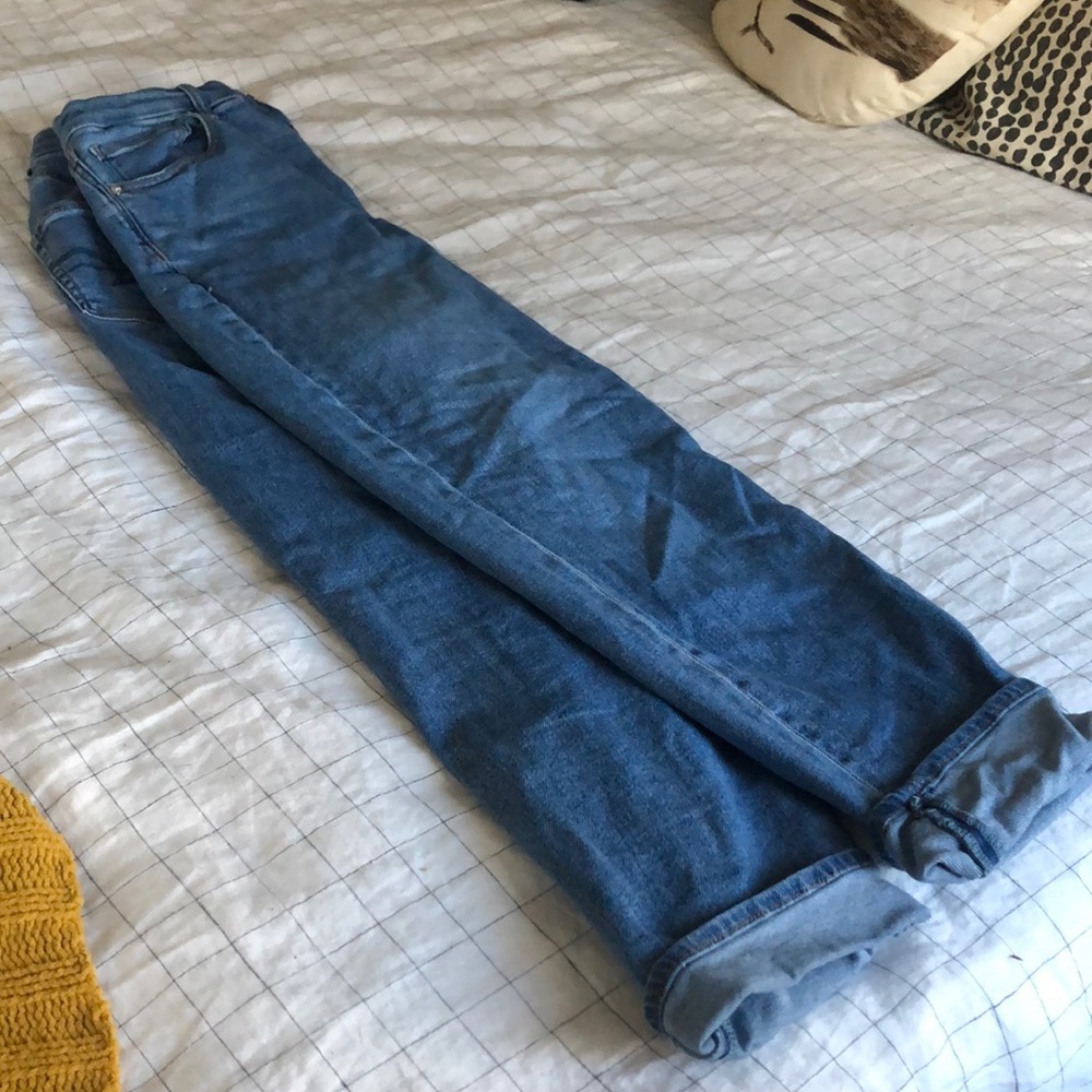 American Eagle Curvy Mom Jean